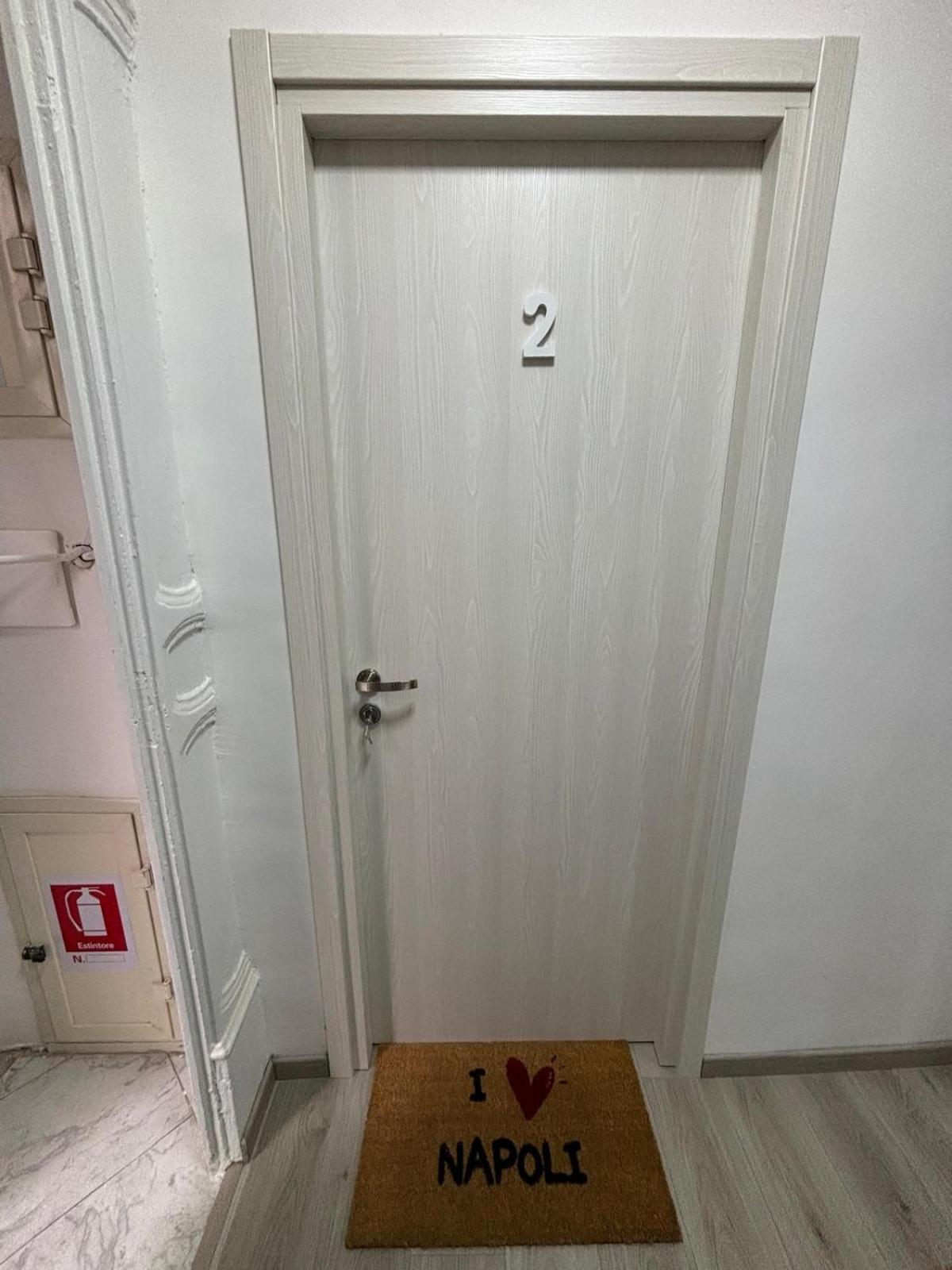 Na City Rooms Neapel Exterior foto