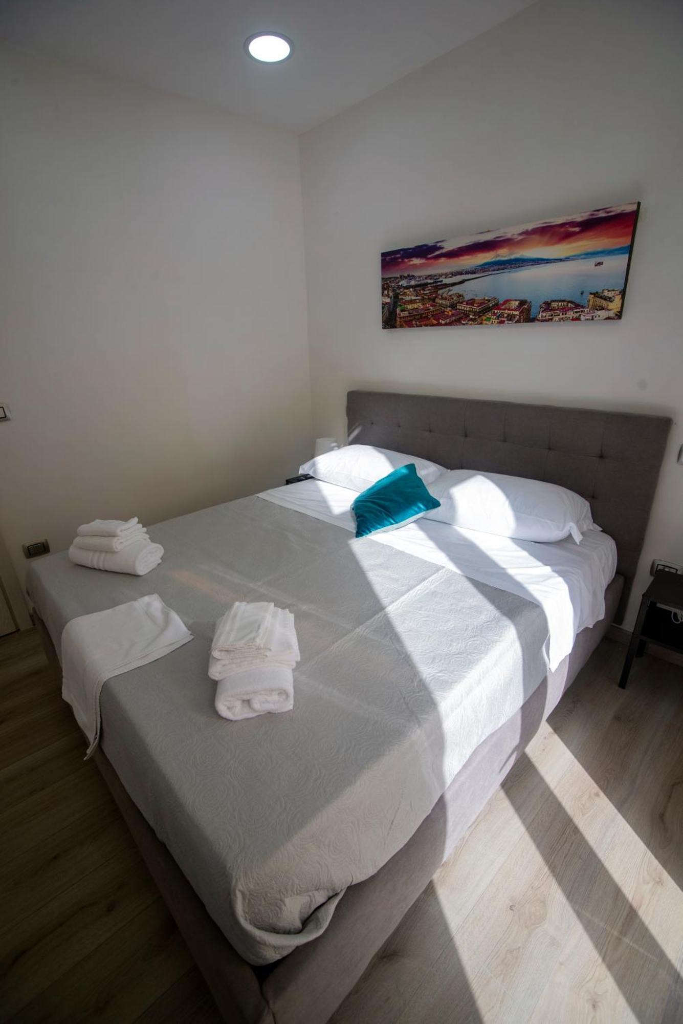 Na City Rooms Neapel Exterior foto