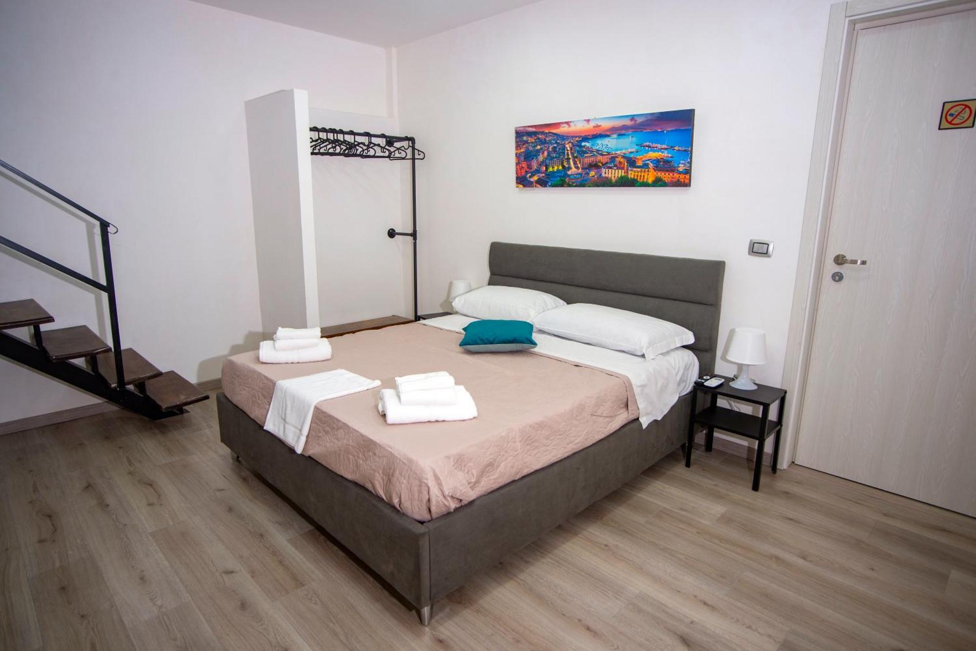 Na City Rooms Neapel Exterior foto