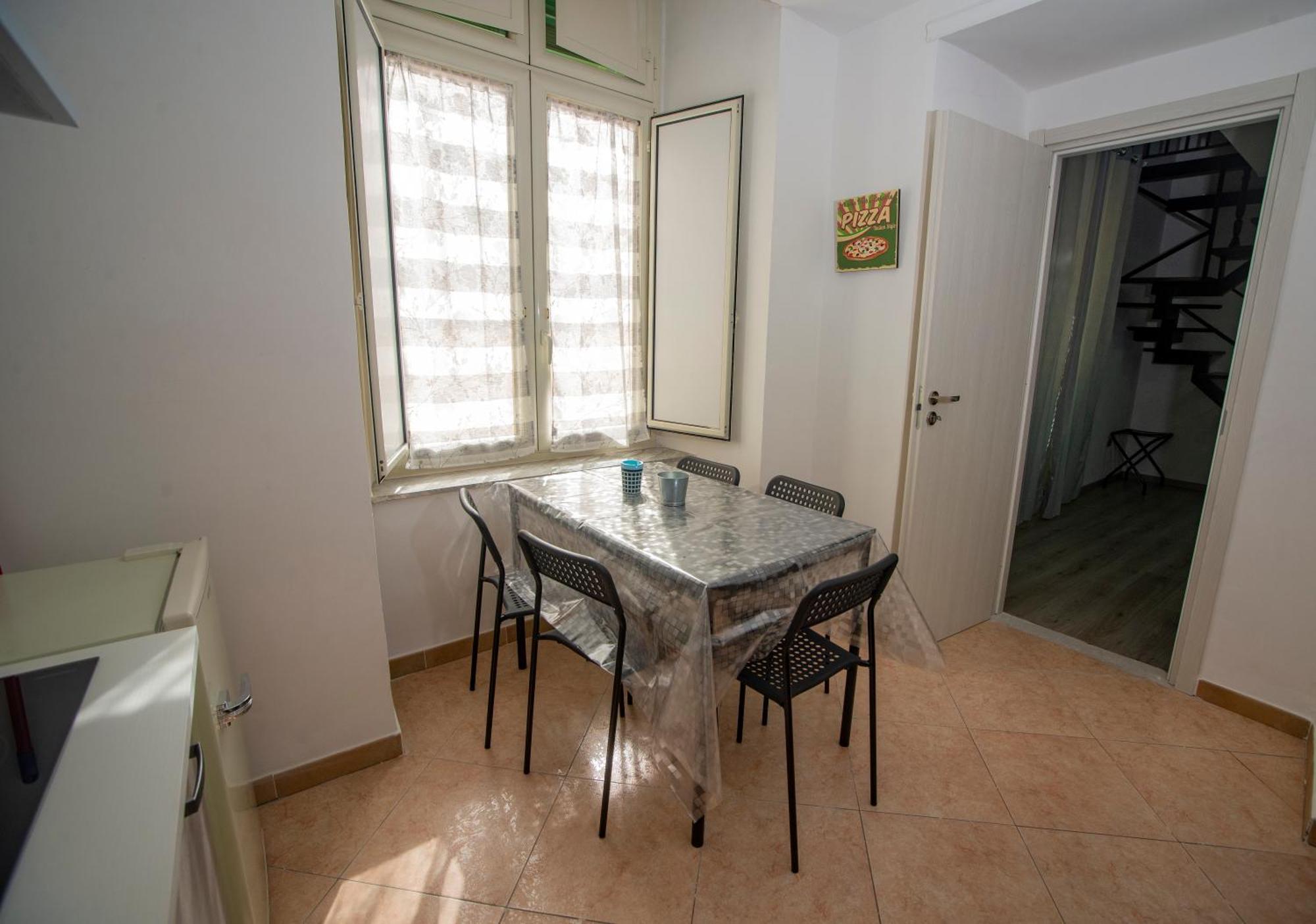 Na City Rooms Neapel Exterior foto