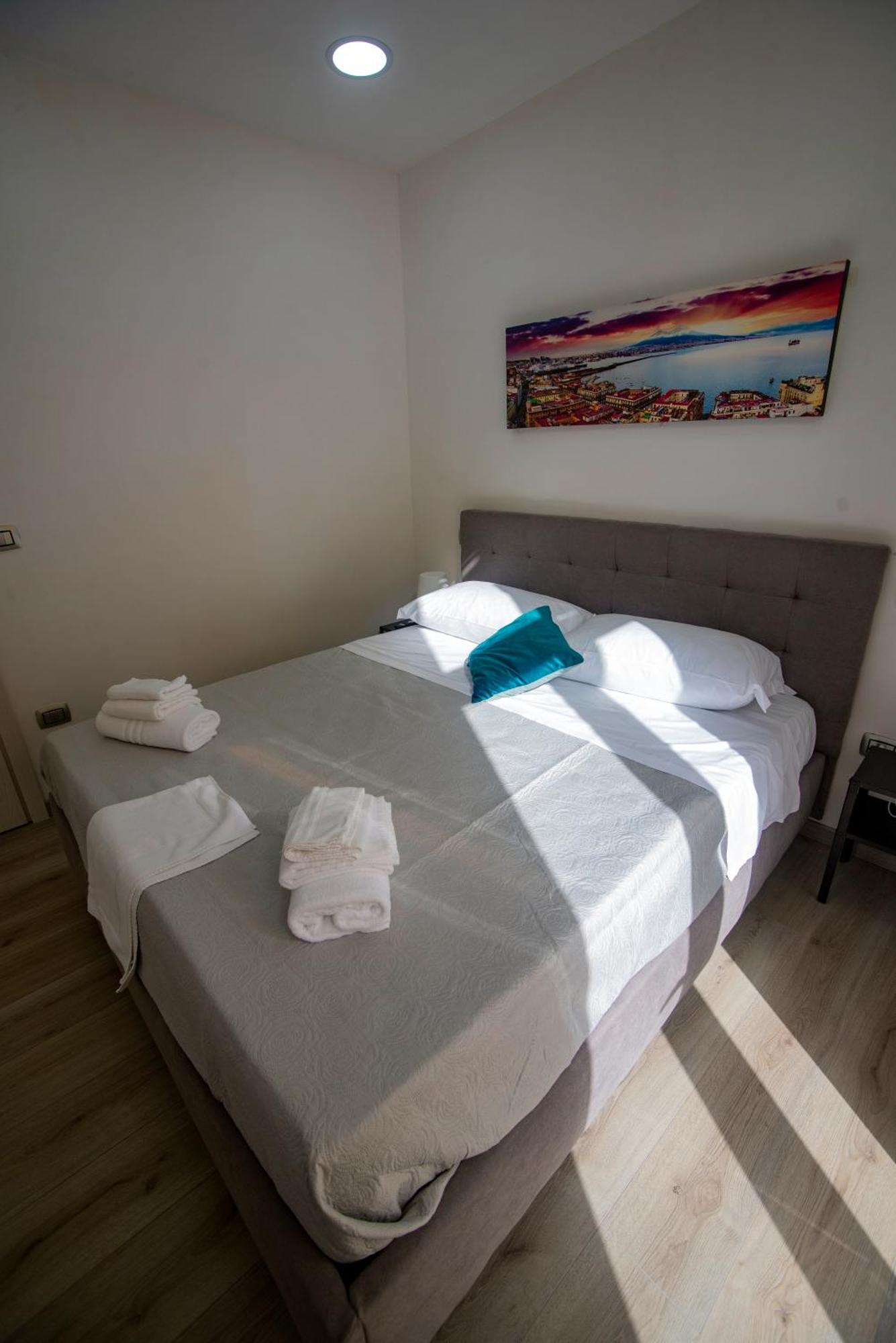 Na City Rooms Neapel Exterior foto