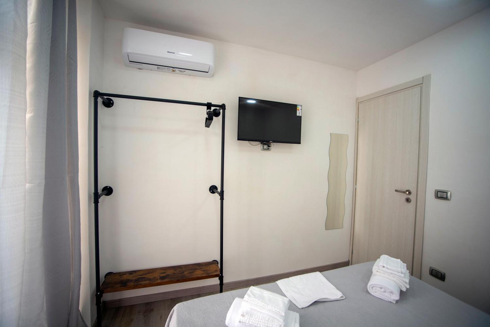 Na City Rooms Neapel Exterior foto